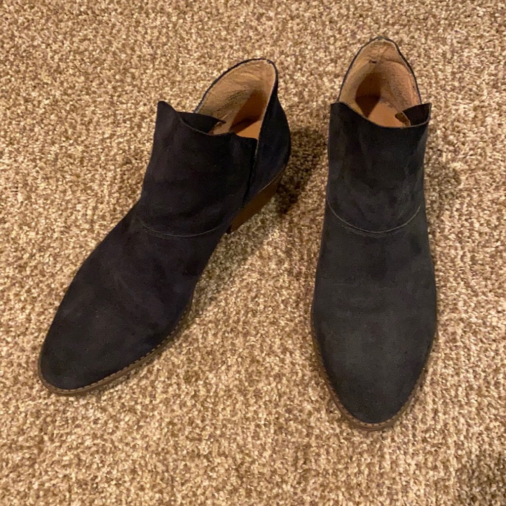 Ankle boots